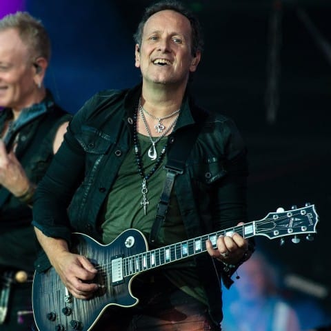 Vivian Campbell is vandaag jarig