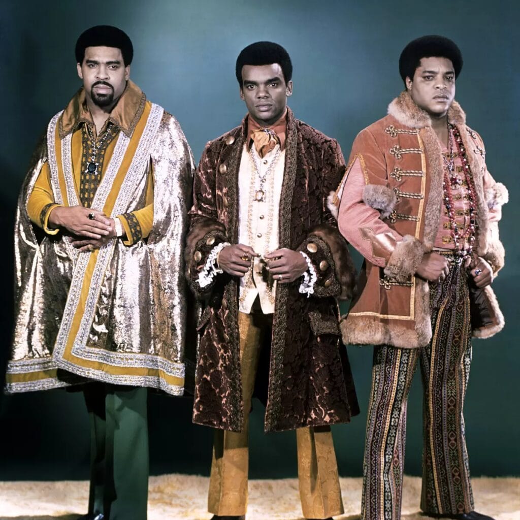 Twist and Shout van The Isley Brothers — de B-kant van Make It Easy on Yourself